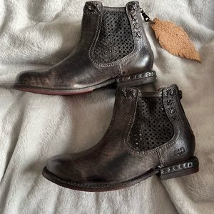 BED Stu  baylene graphite leather boots size 6 NIB